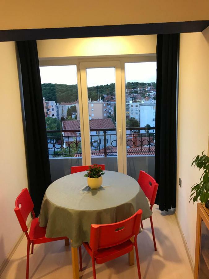 Apartment Pula Center - Near The Central Bus Station Bagian luar foto